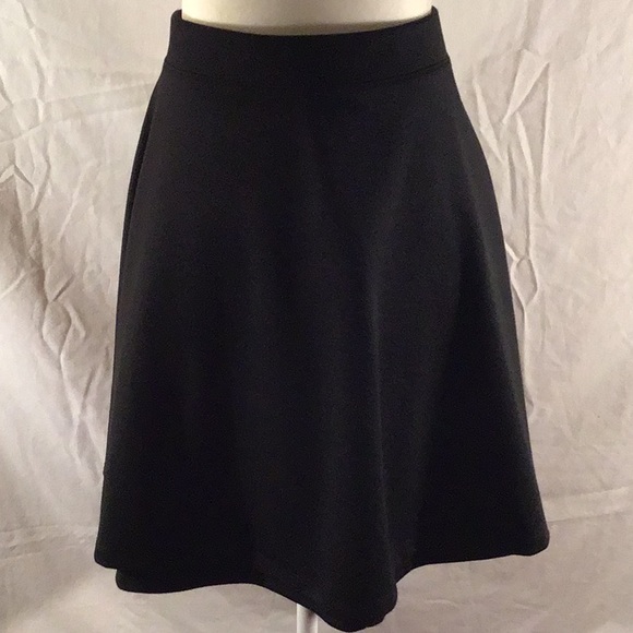 NEW FOREVER 21 plus size skirt - Picture 2 of 10